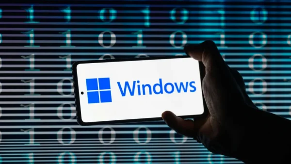 Microsoft, son Windows 11 güncellemesinin SSD’leri kullanılamaz hale getirdiği iddialarını reddetti.